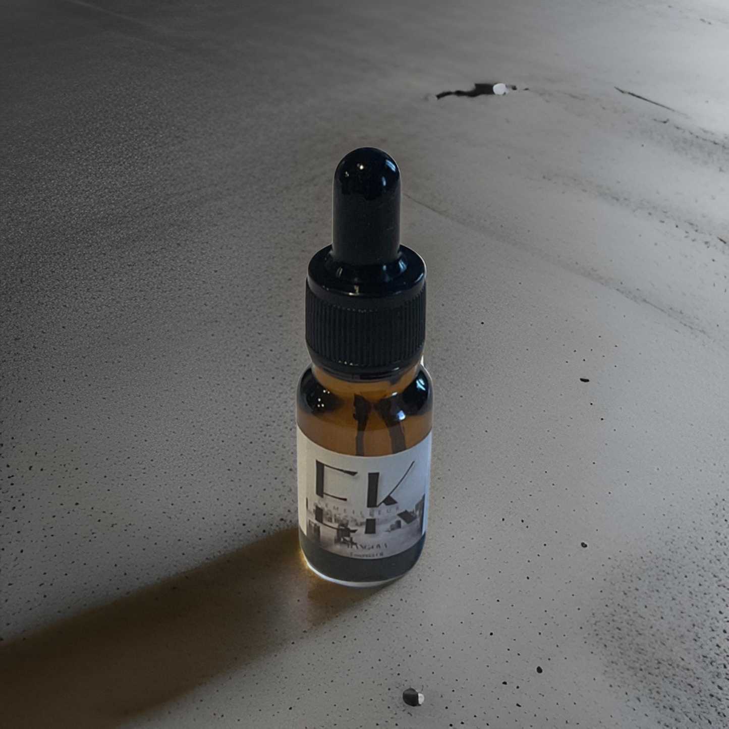 HANG OVA "Ozone Amber"